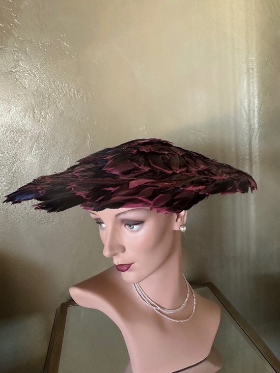 SHOWSTOPPER 1950\'s CARTWHEEL FUCHSIA FELT HAT + FUCHSIA/BLACK FEATHERS main image 11